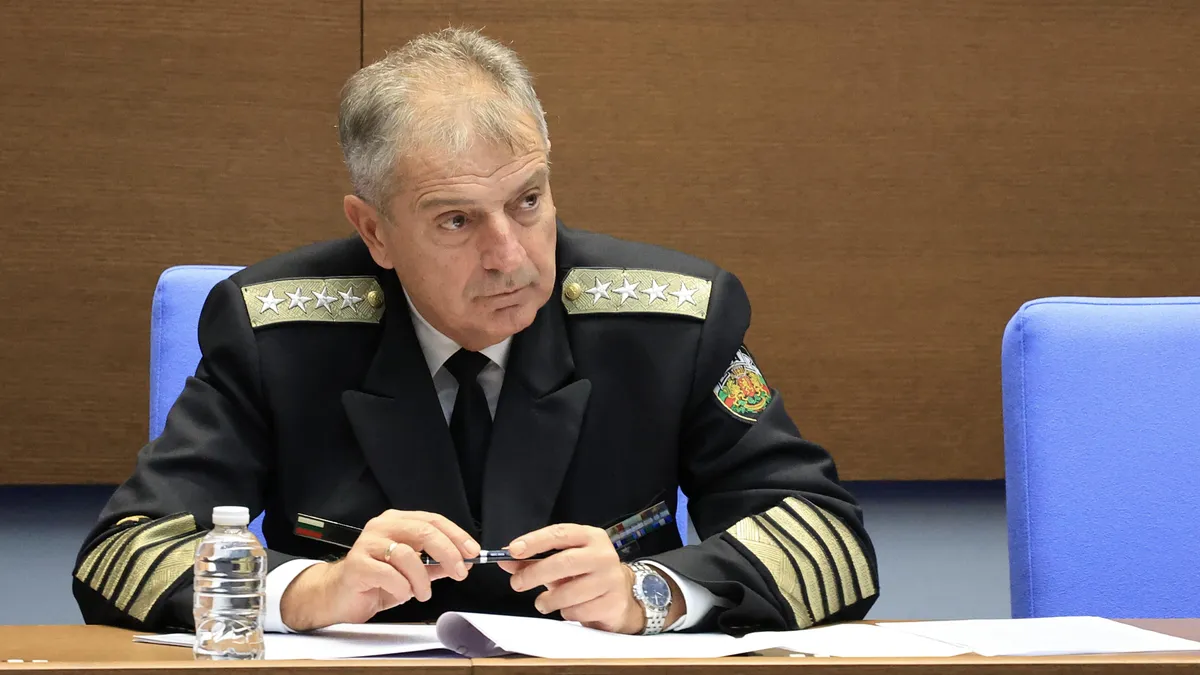 Удареният контейнеровоз Contship Jet e потънал - ударите дошли от изток