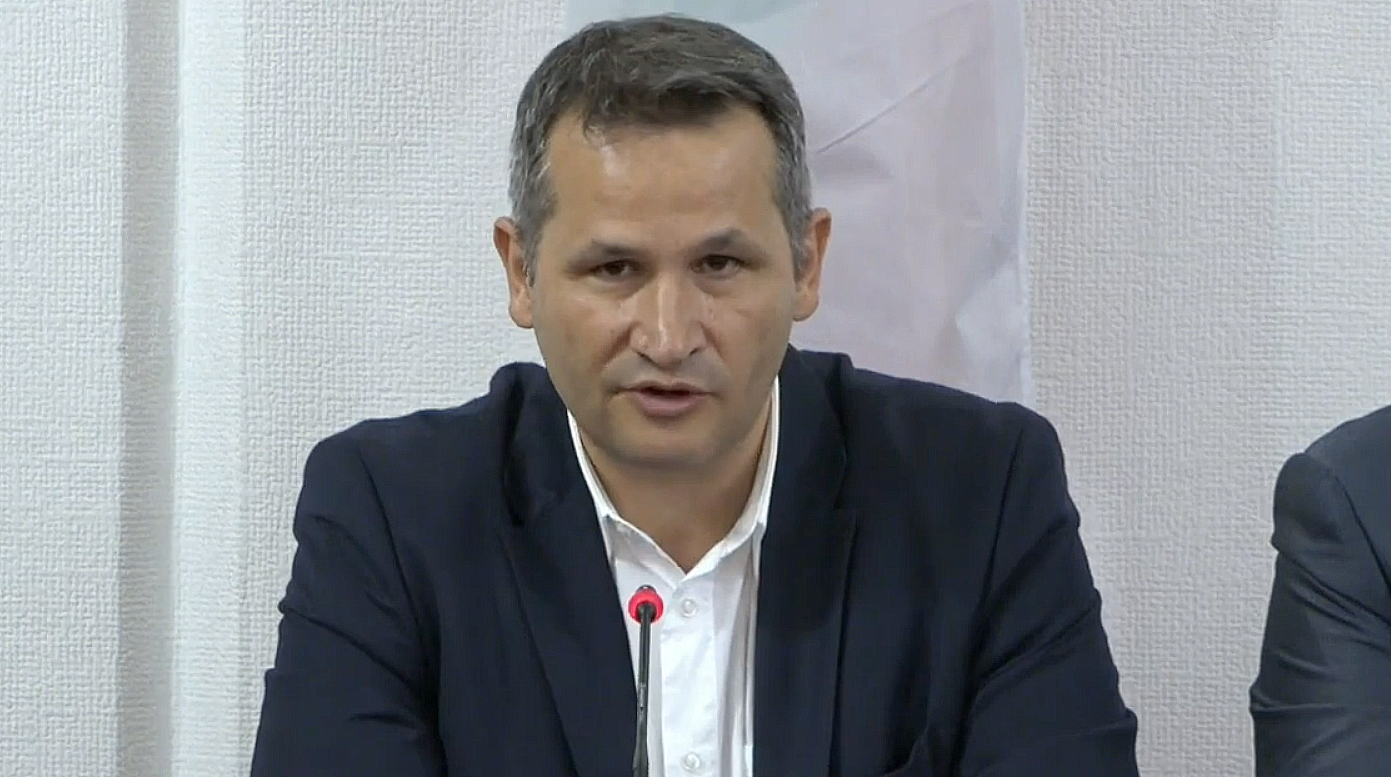 Парламент пресконференция на ПП Иван Христанов зам. мин.на земеделието