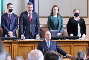 Парламент Клертва на Румен Радев и Илияна Йотова