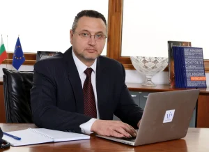 Станимир Белинов