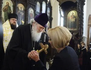 манолова