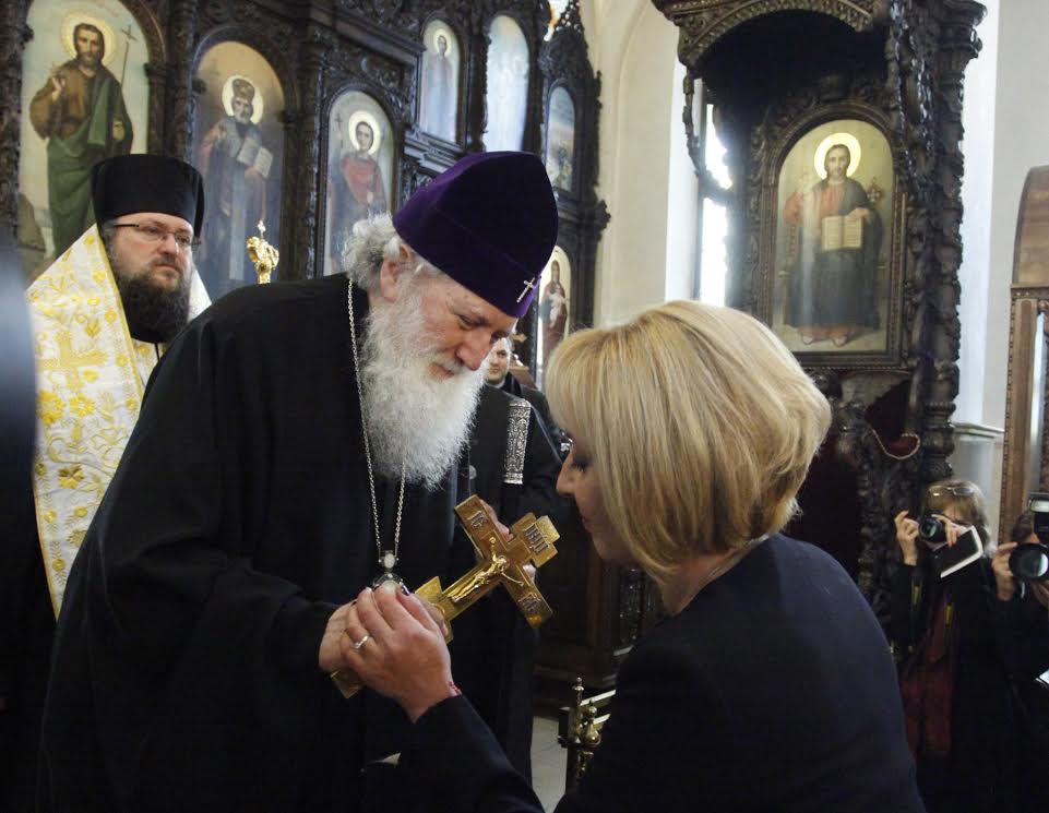 манолова