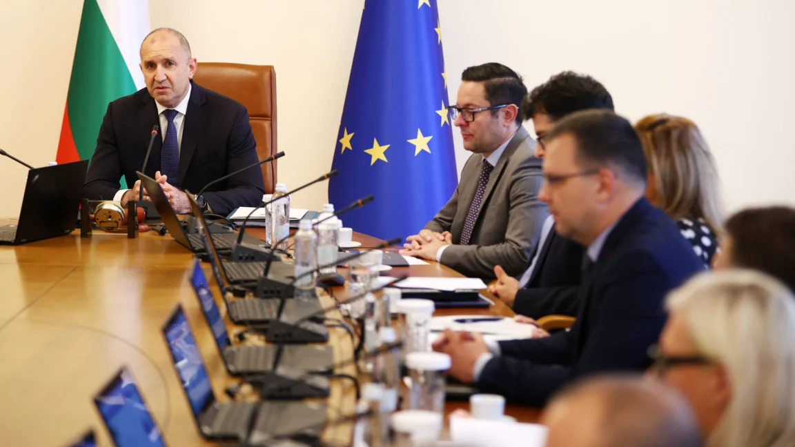 МС предлага ратифициране на договор за придобиването на седем минни ловци за ВМС