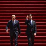 Държавният глава Румен Радев (вляво) и президентът на Черна гора Яков Милатович в Президентския дворец (Плави дворац)