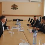 среща на министъра на икономиката Кирил Петков с представители на компанията "Цератицит" Габрово