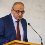 академик