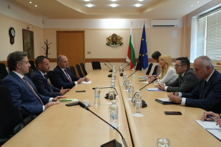 aleksandar pulev prezident amcham bulgaria tomi ver elst i ivan mihajlov
