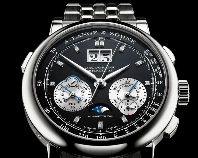 A. Lange & Söhne представя лимитиран часовник Datograph Perpetual с платинена гривна
