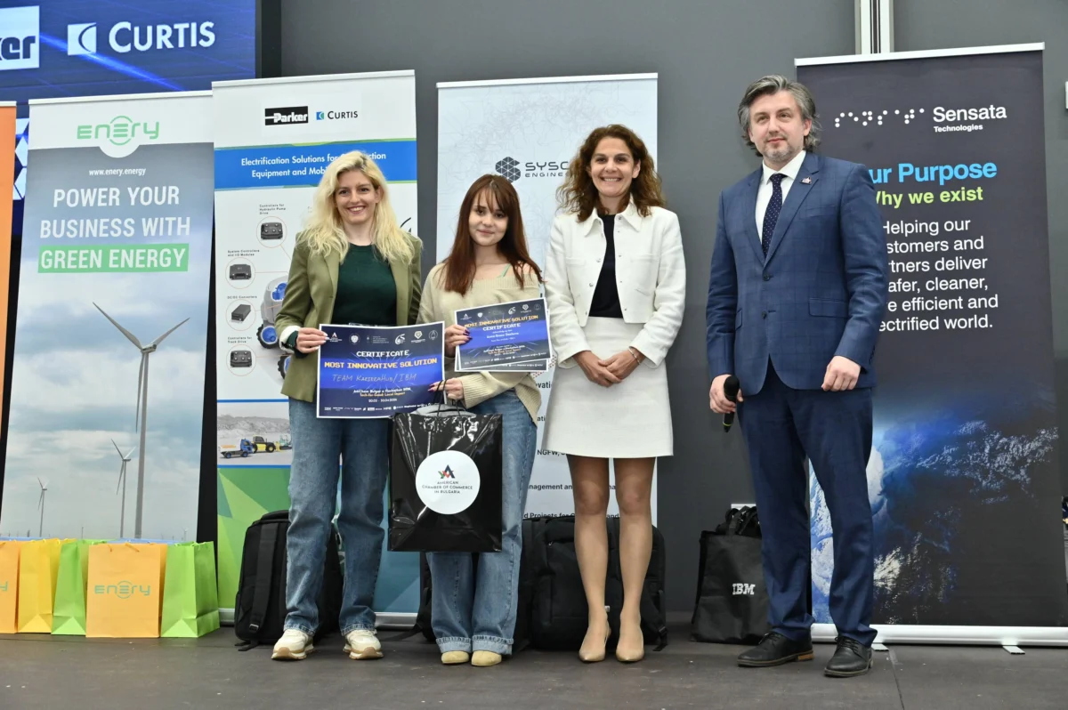 amcham hackathon most innovative solution team karierahub ibm