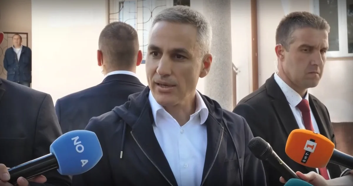 Гюров гласувал за „държава, в която в парламента се влиза с идеи, а не с пачки в пояса“