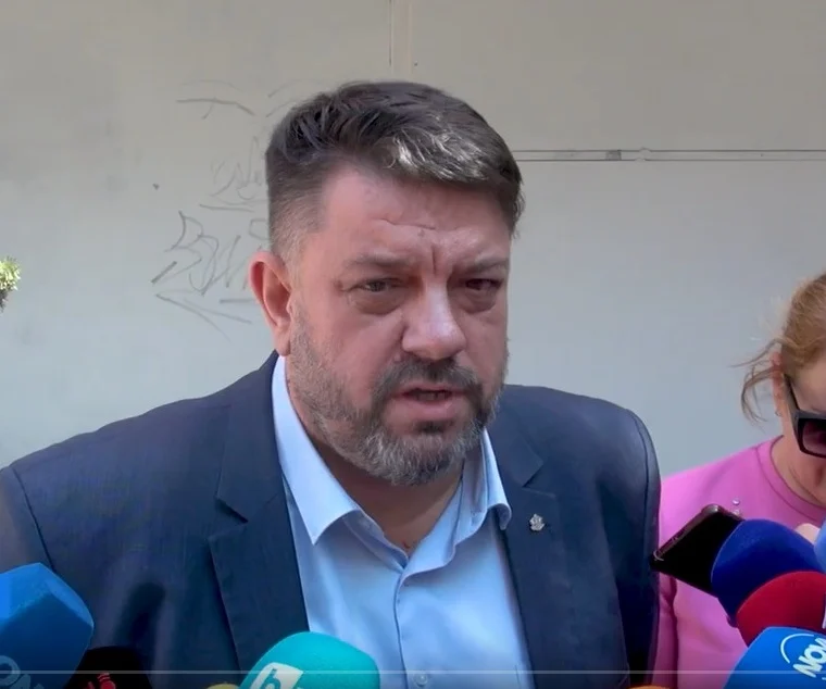 Според Зафиров исканият вот на недоверие към правителството е "буря в чаша вода"