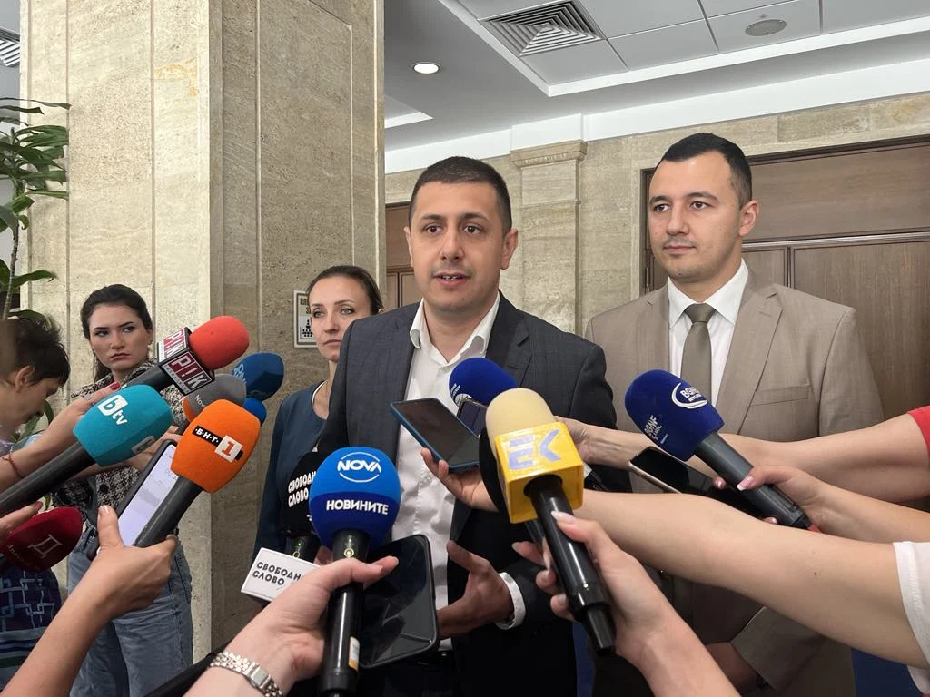 БСП посъветва ПП-ДБ да се държи отговорно и да работи, а не да проваля кворума