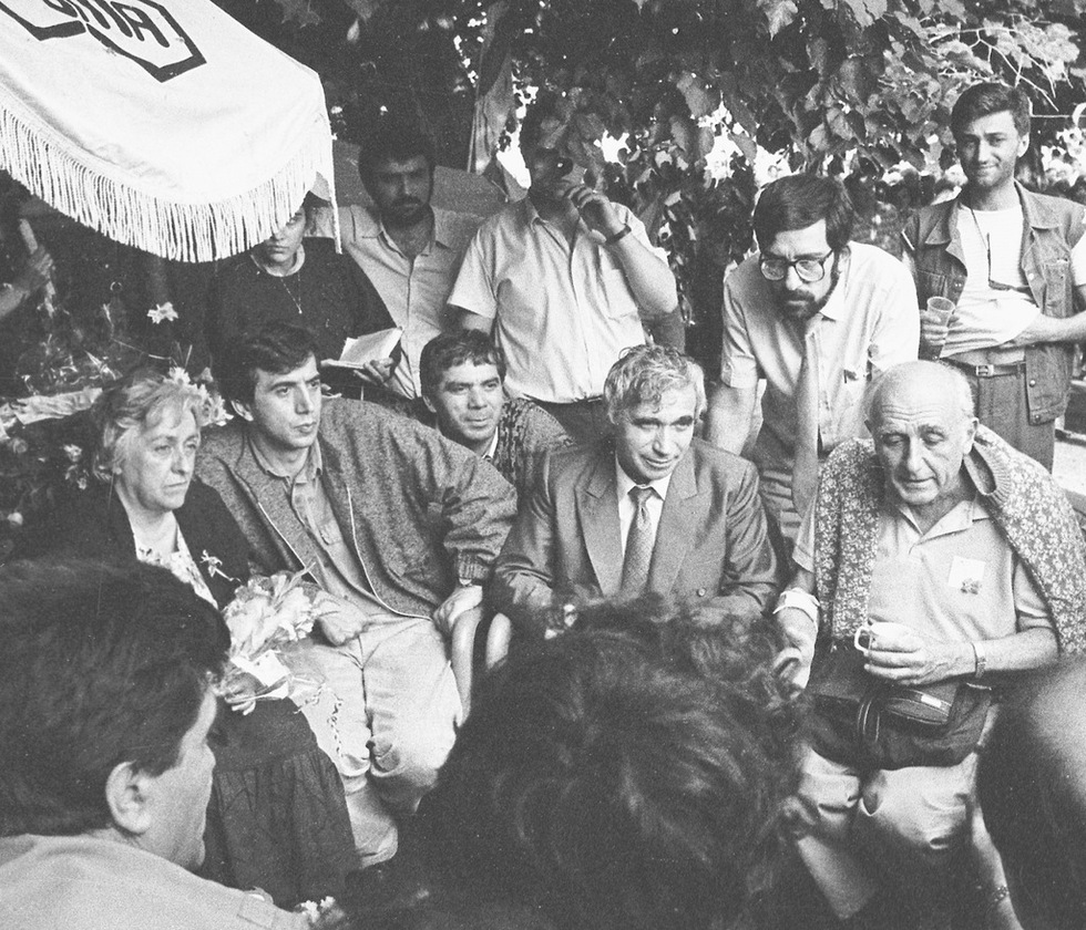 Гладната стачка на 39-те срещу приемането на конституцията - Желю Желев