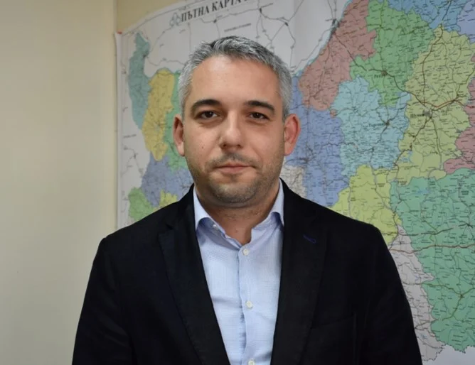 антон антонов