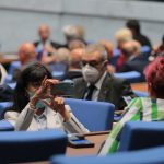 Парламент депутати