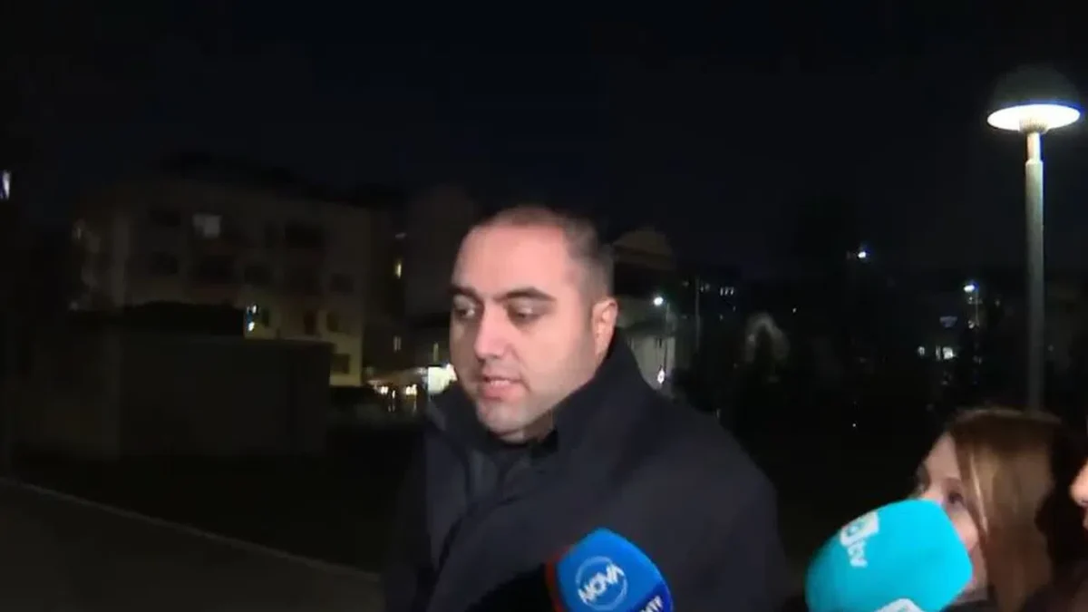 Вчера разбрах че в тоалетните има камери Не съм ги