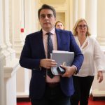 Парламент комисия по бюджет и финанси обсъждане за еврото Асен Василев