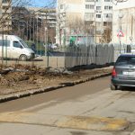 Легнал полицай гърбица пешеходна пътека