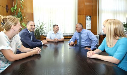 Приятели