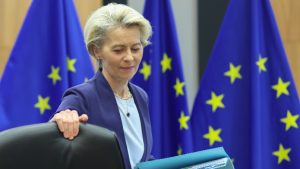 ЕС ще предостави 90 млрд. евро на Украйна през следващите две години, Европа трябва да изгради собствена система за реакция при заплахи за сигурността, заяви Фон дер Лайен