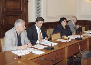 Депутатите от правната комисия в парламента изслушаха тази седмица кандидатите за нови членове на инспектората.