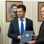 Президентство връчване на мандат на Продължаваме промяната Румен Радев Кирил Петков