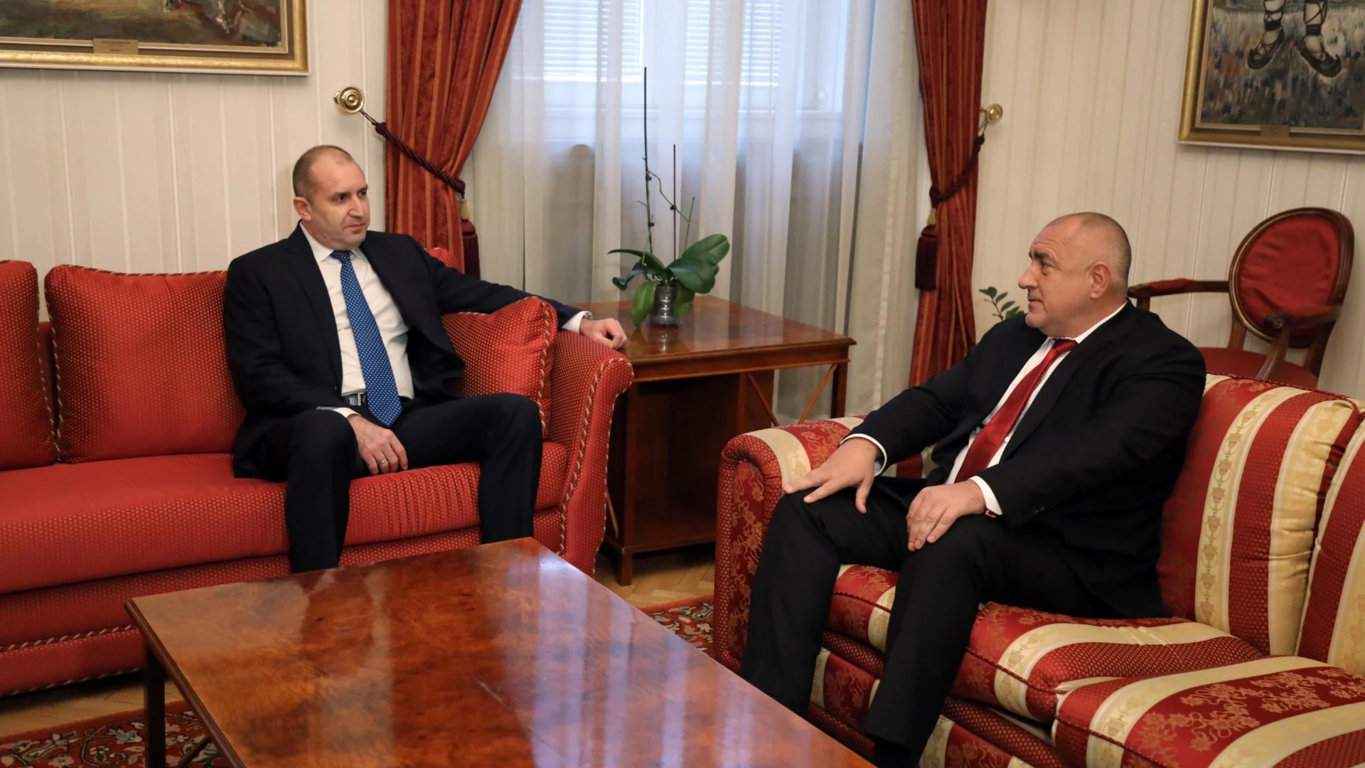 Президентство РуменРадев Бойко Борисов