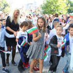 Първи учебен ден Румен Радев откри учебната година в 18СУ Уилям Гладстон