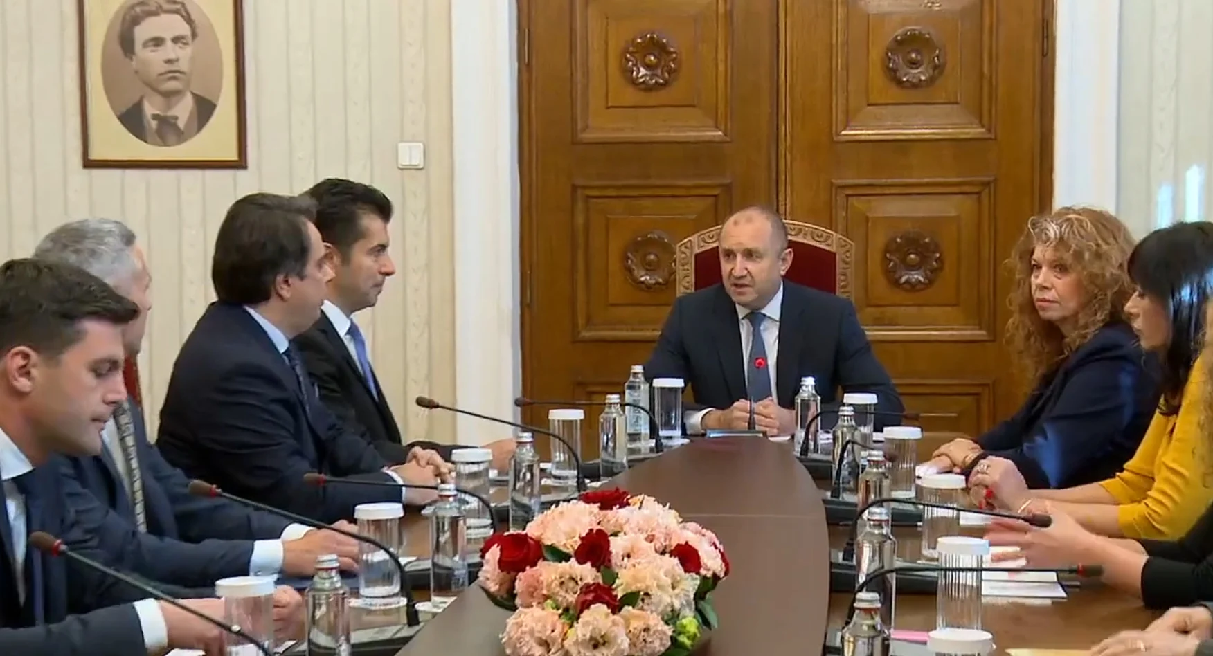 Президентство консултации с Продължваме промяната ПП Румен Радев Кирил Петков