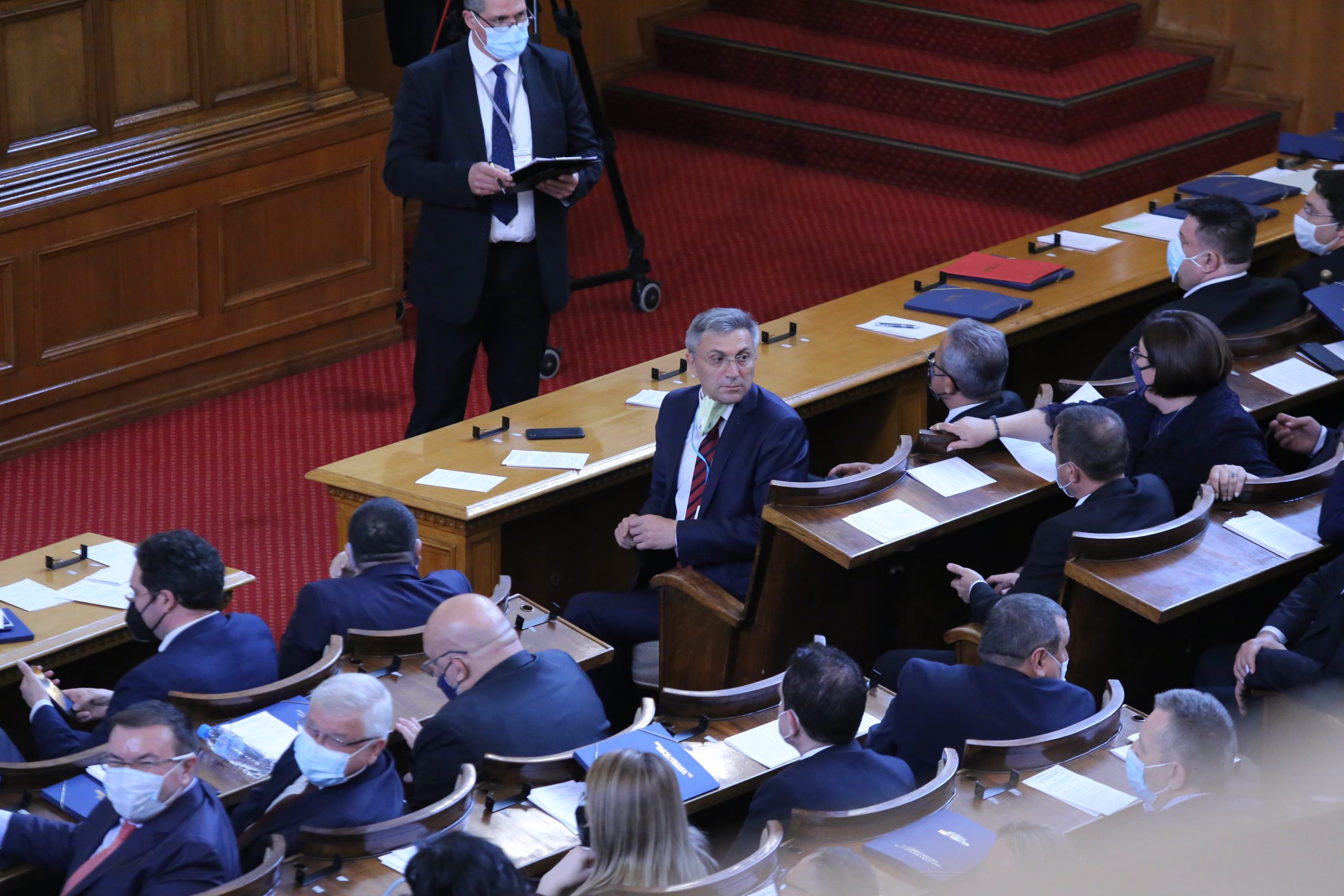 45 Народно събрание Парламент Мустафа Карадайъ зала