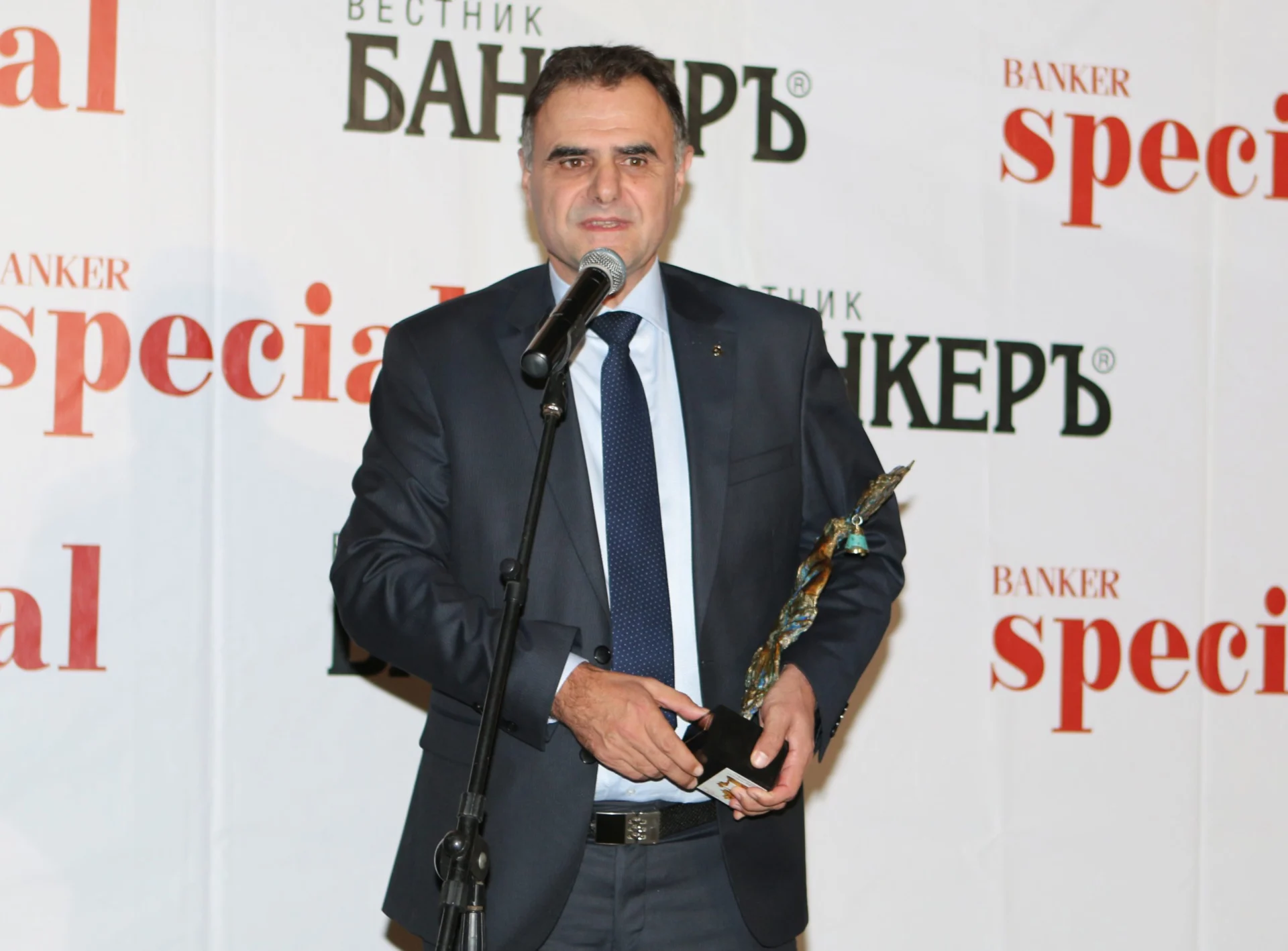 Банкер на годината Валентин Гълъбов - изпълнителен директор и председател на управителния съвет на Ти Би Ай банк