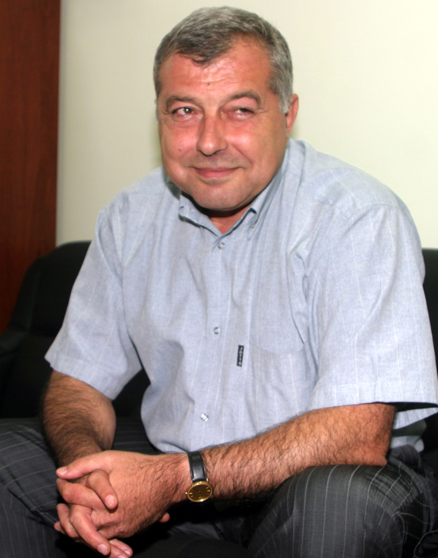 Евгени Узунов