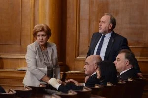 Парламент бюджет Менда Стоянова Славчо Велков Мирослав Ненков