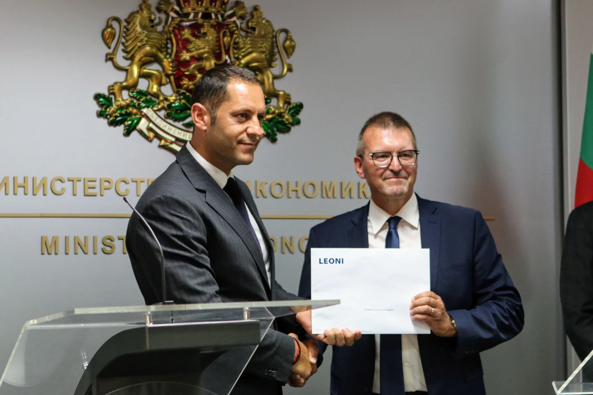 Глобален доставчик Leoni на продукти