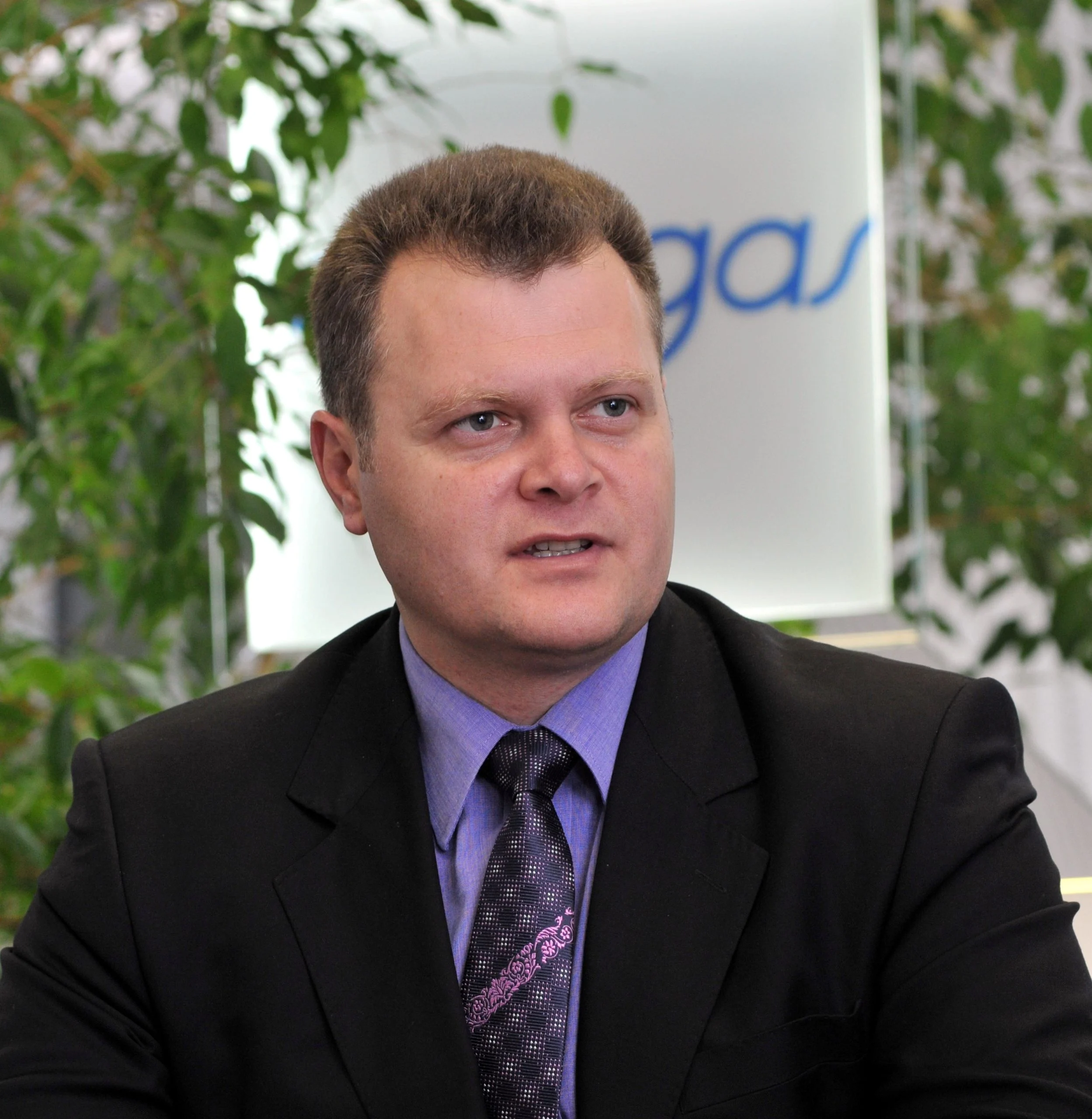Светослав Иванов