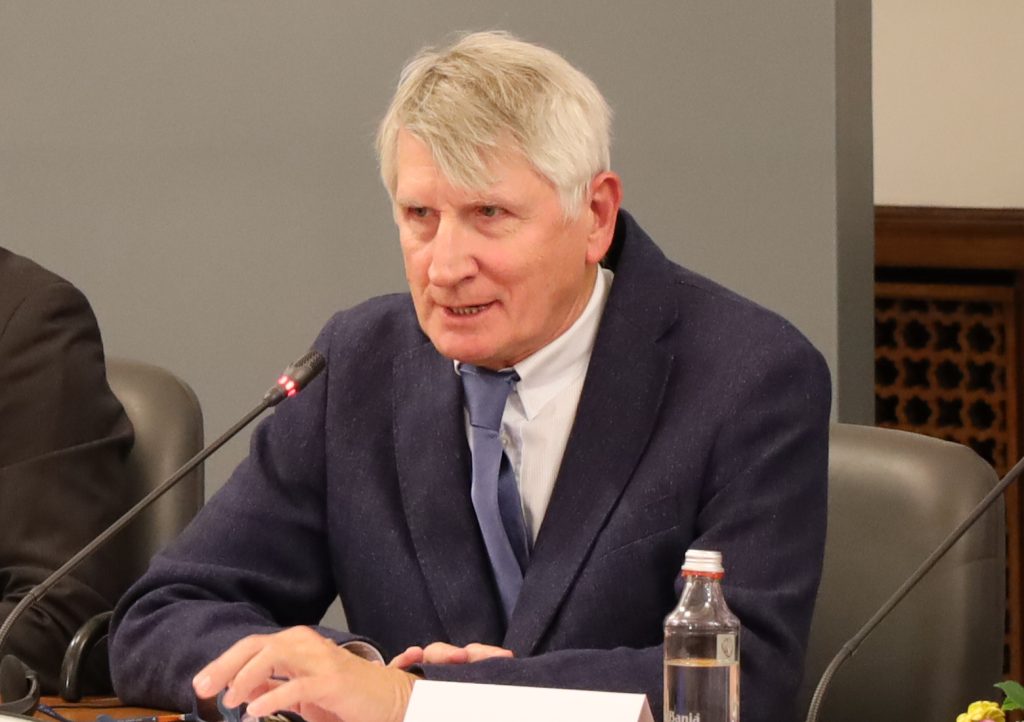 проф. Джефри Нилсен