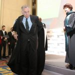 Доктор "Хонорис Кауза" на проф. Стив Ханке връчен от проф. Анна Недялкова ректор на ВСУ "Черноризец Храбър" гр. Варна