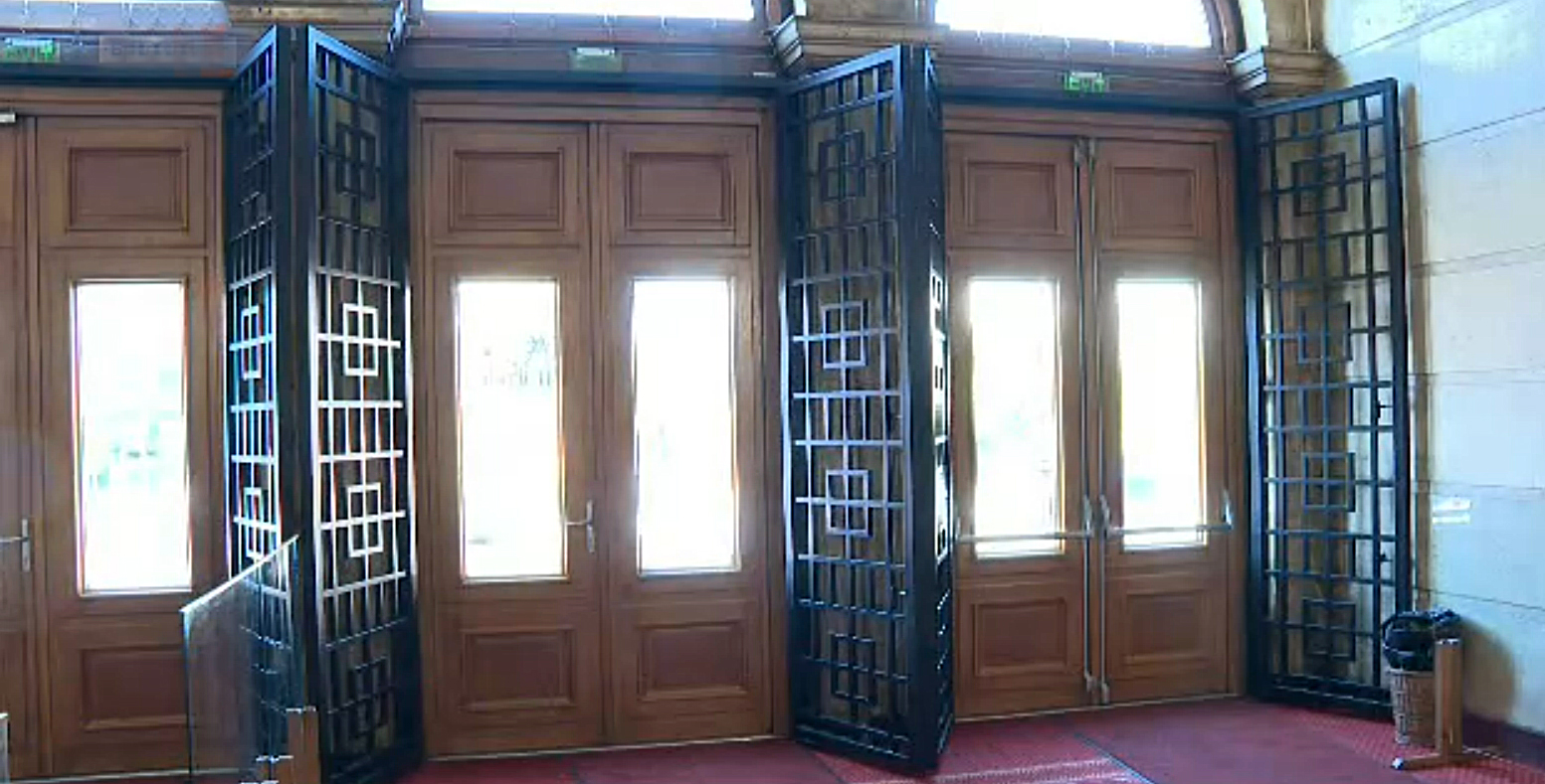 Парламент решетки