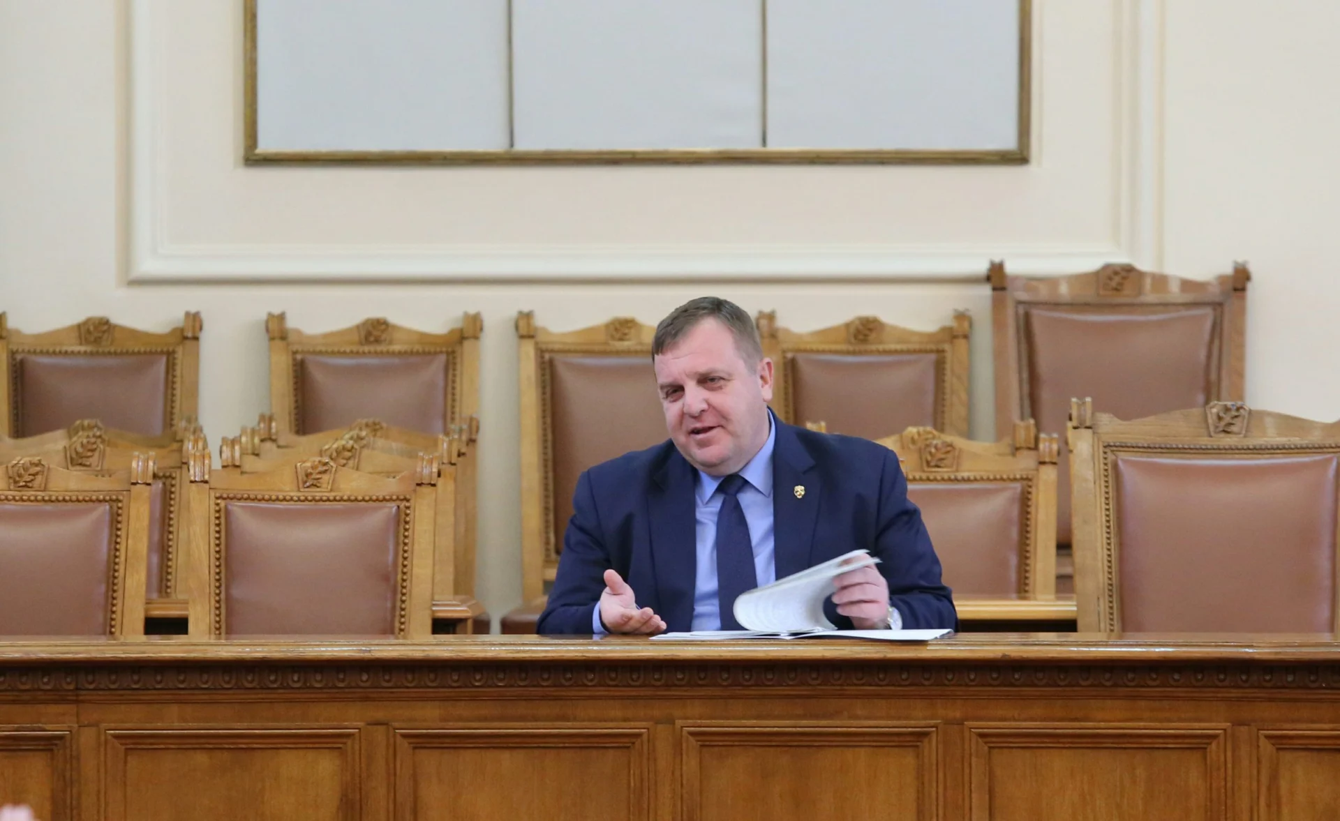 Парламент Красимир Каракачанов