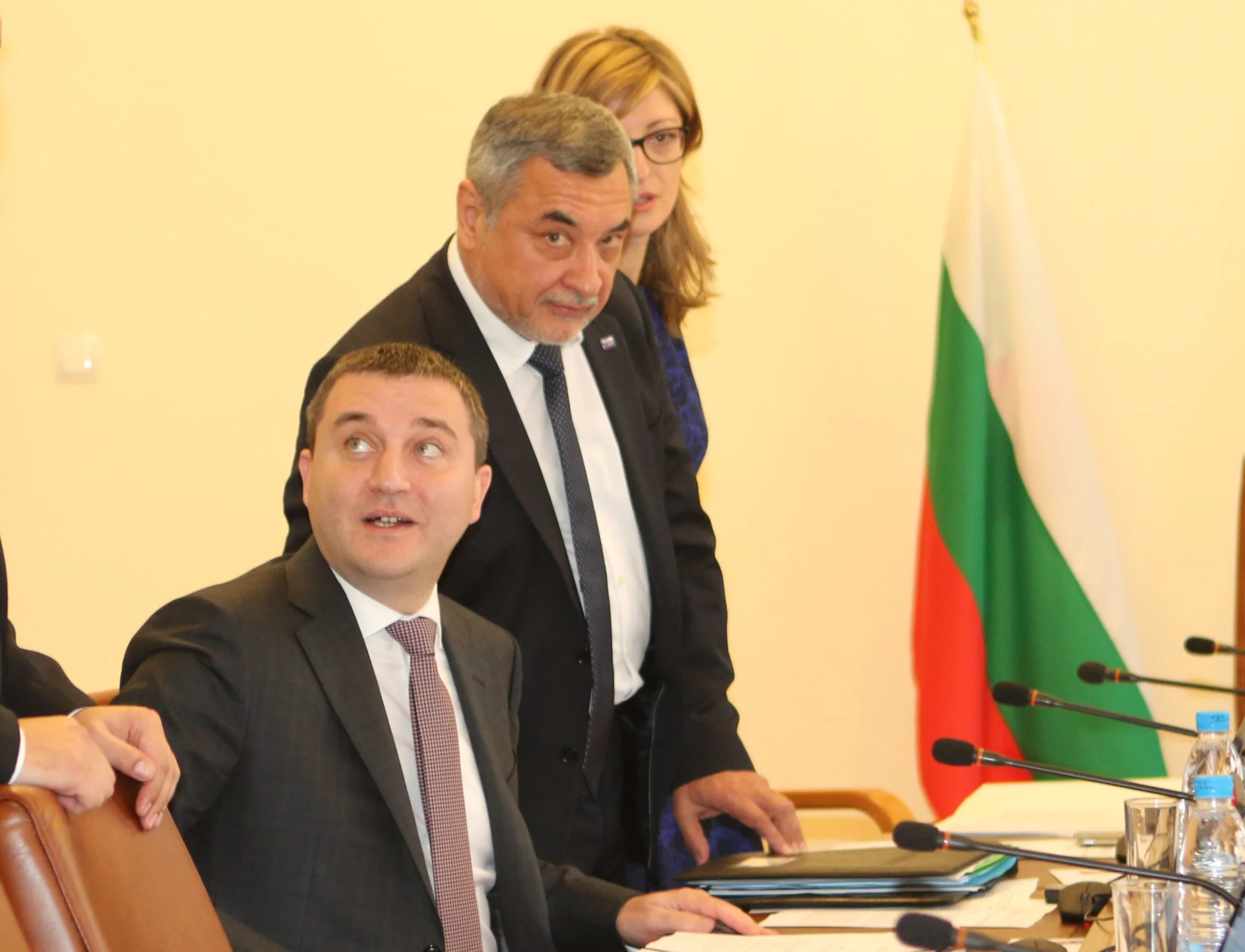Министерски съвет   Владислав Горанов Валери Симеонов Екатерина Захариева