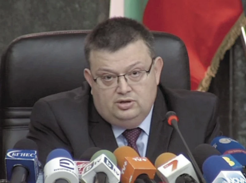 Ще стигне ли държавното обвинение докрай в енергетиката?