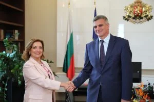 стефан янев с посланика на италия