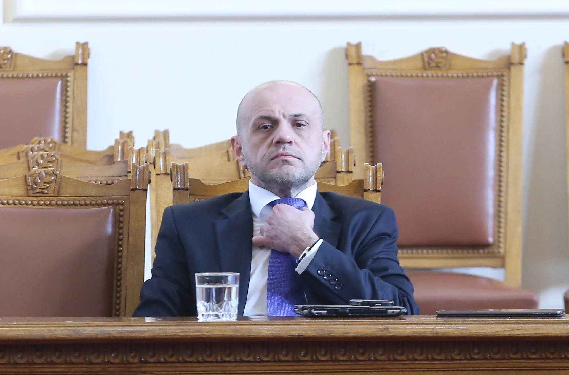 Парламент То