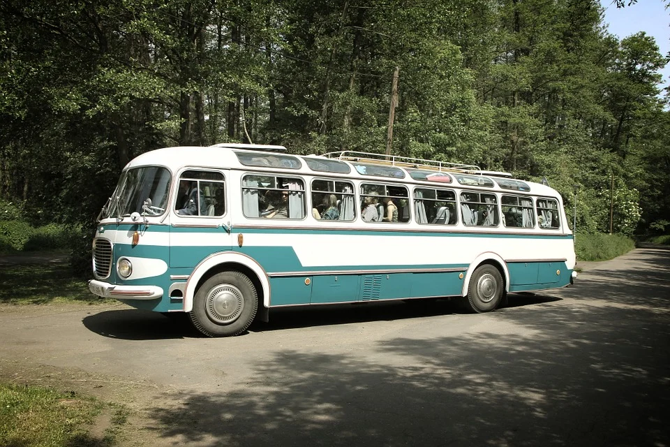 стар автобус