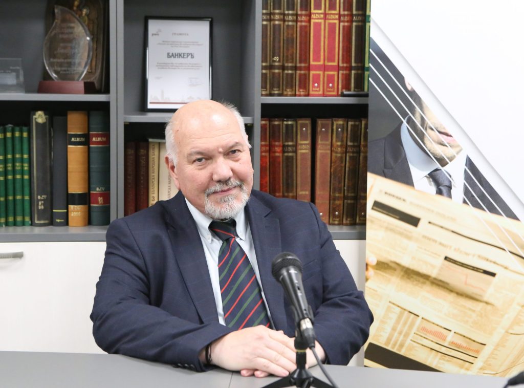 Проф. Александър Маринов: Партиите са в постизборен синдром, всеки чака другия да сбърка 1 b6491990 2638 4af0 b08b d91d0111145e 1 scaled 1