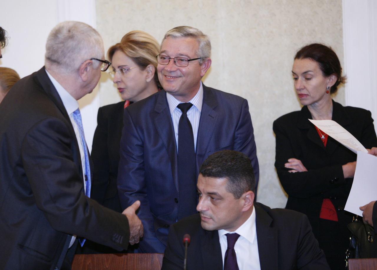 ПарламентПърво заседание на временната комисия по бюджет и финанси. Бяха разгледани докладът на БНБ за КТБ