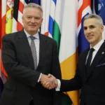 Премиерът Андрей Гюров разговаря с генералния секретар на ОИСР Матиас Корман