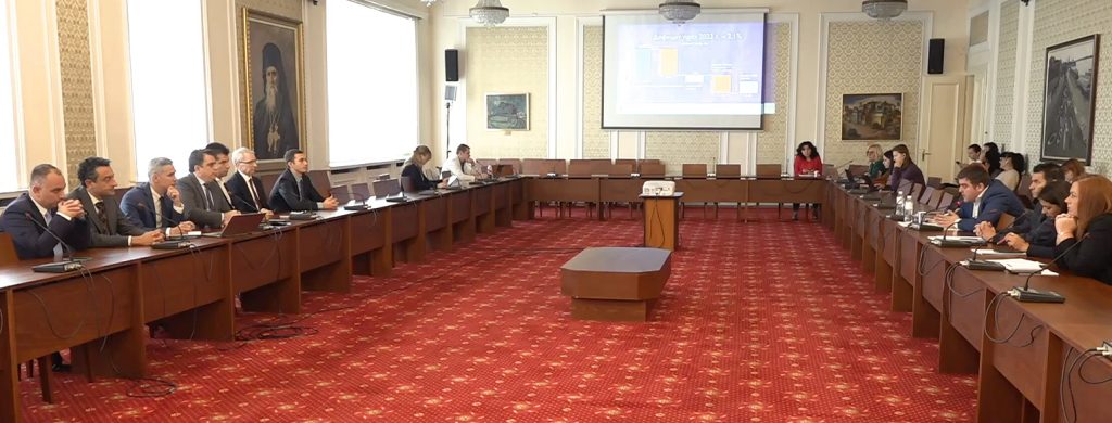 Синдикатите са съгласни с ПП, че трябва да има нов бюджет 6 Парламент Среща на ПП с КНСБ за бюджета