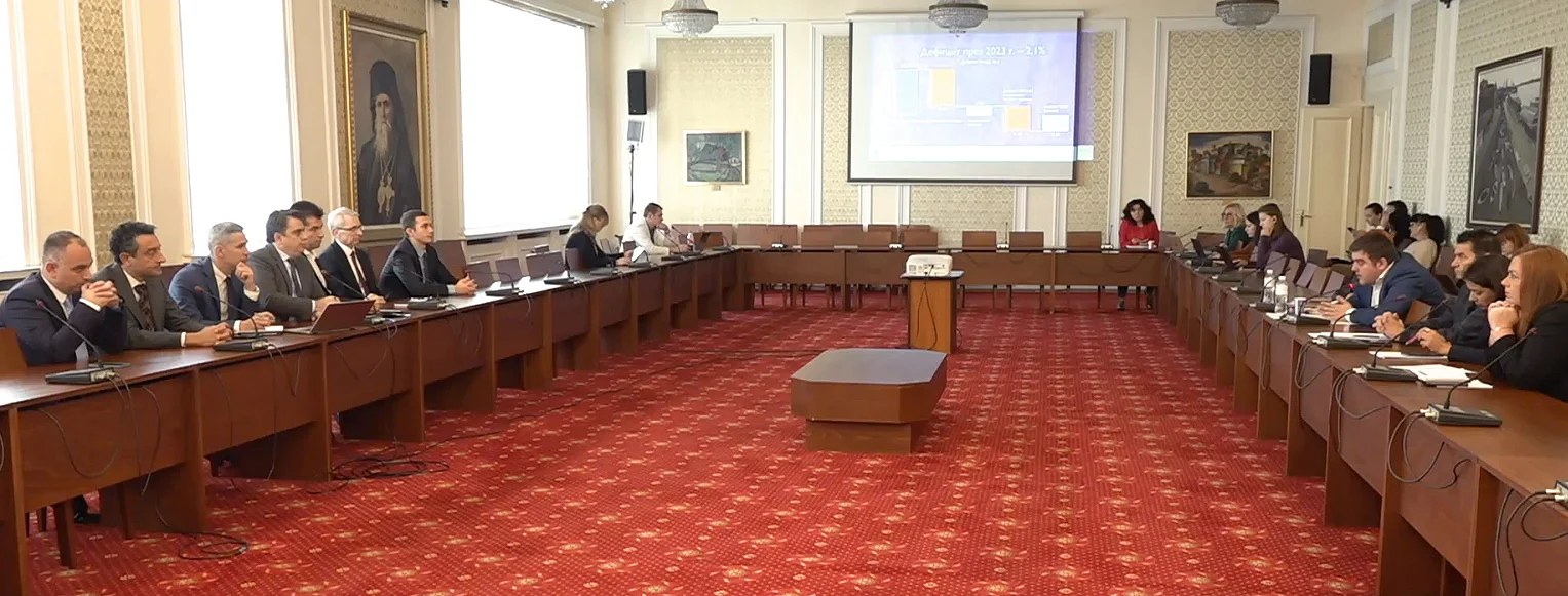 Парламент Среща на ПП с КНСБ за бюджета
