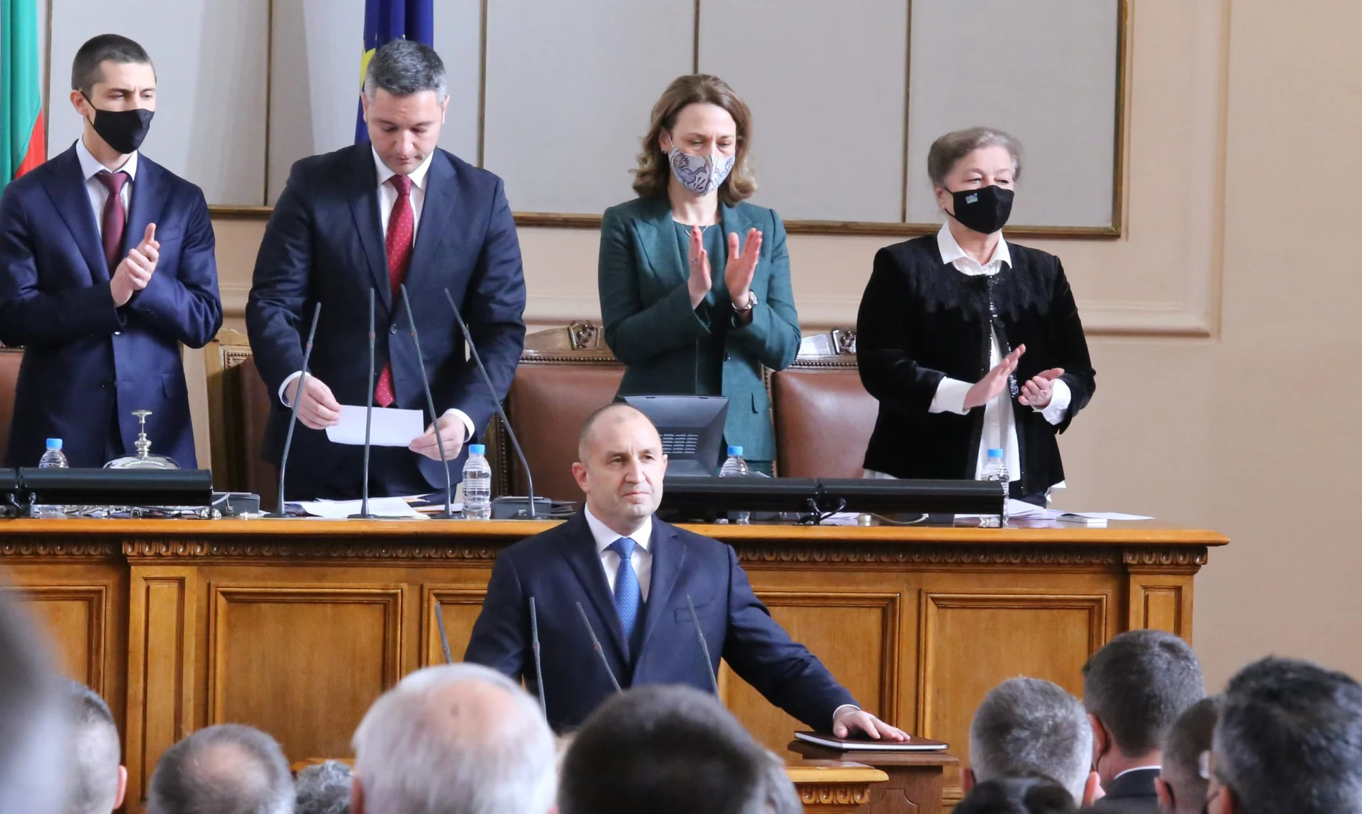 Парламент Клертва на Румен Радев и Илияна Йотова